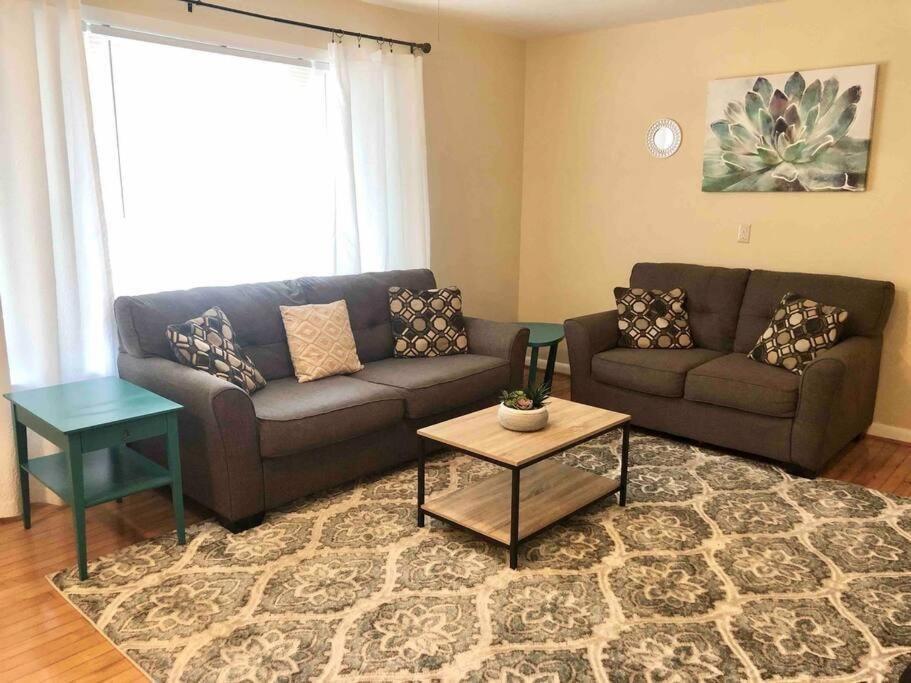 *Welcoming Cary Townhome*King Bed*Long Term Stays* Εξωτερικό φωτογραφία